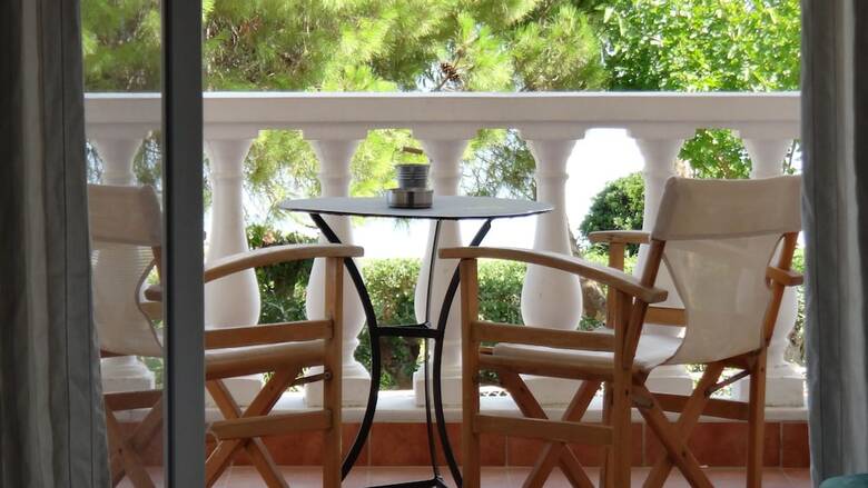 Apartamentos Lambros