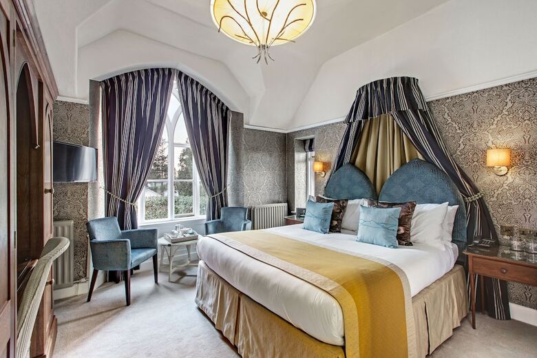 Hotel Cedar Manor