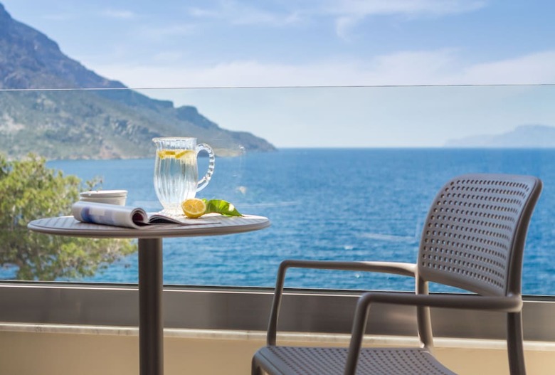 Carian Hotel
