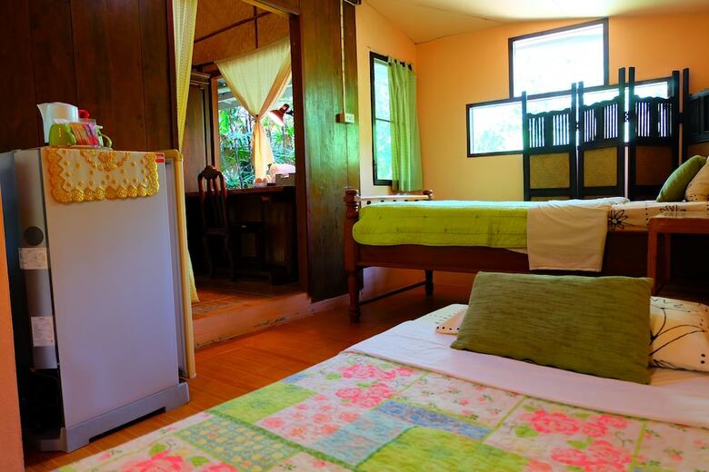 Hotel Malee's Nature Lovers Bungalows (mini Resort)