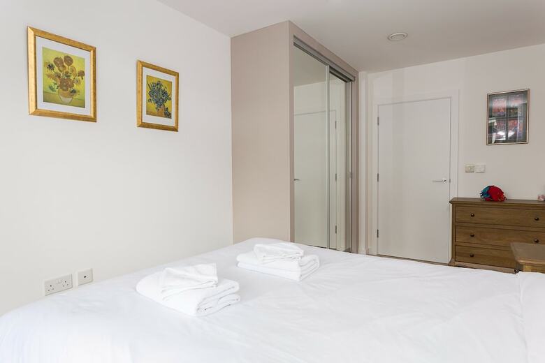 East London 2 Bedroom Apartment
