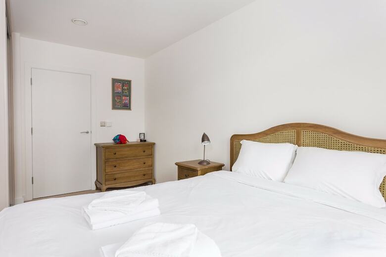 East London 2 Bedroom Apartment