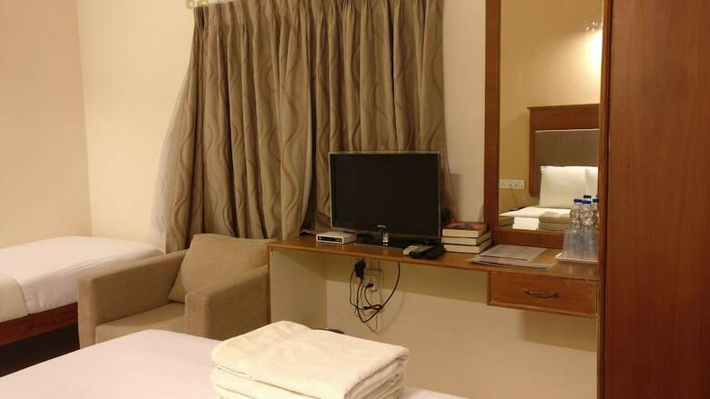Hotel Sai Towers