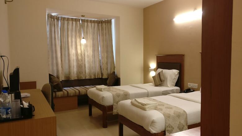 Hotel Sai Towers