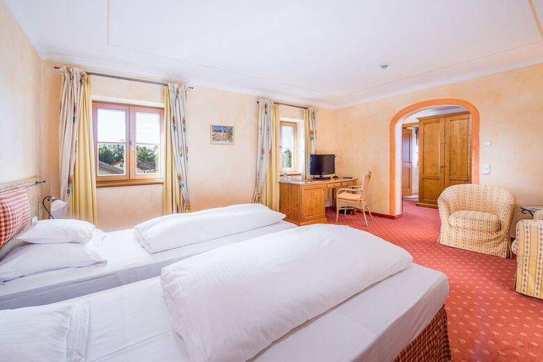 Hotel Und Landgasthof Altwirt