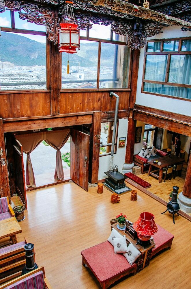 Shangrila E-outfutting Boutique Hotel