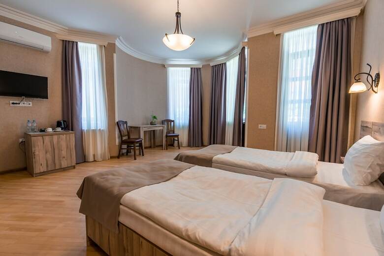 Hotel Imperial House