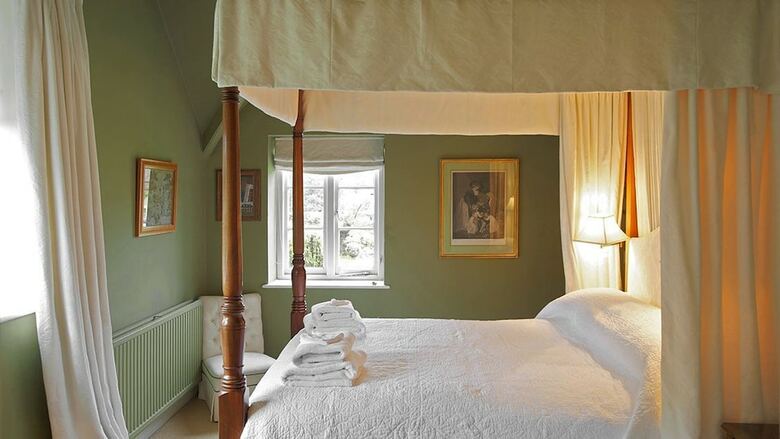 Goodwood Cottage