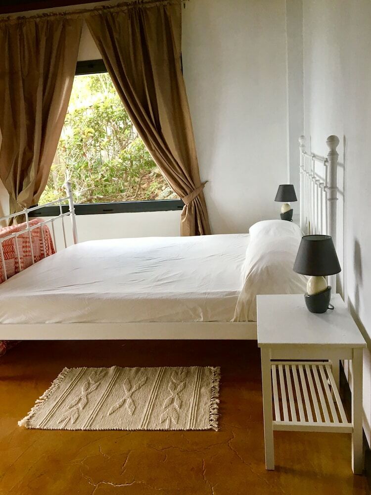 Blue Dream Antigua B&B