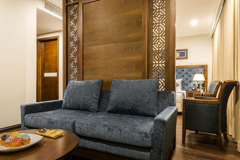 Balcona Hotel Da Nang