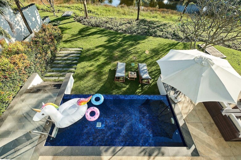 Vacation Homes Pool Villa