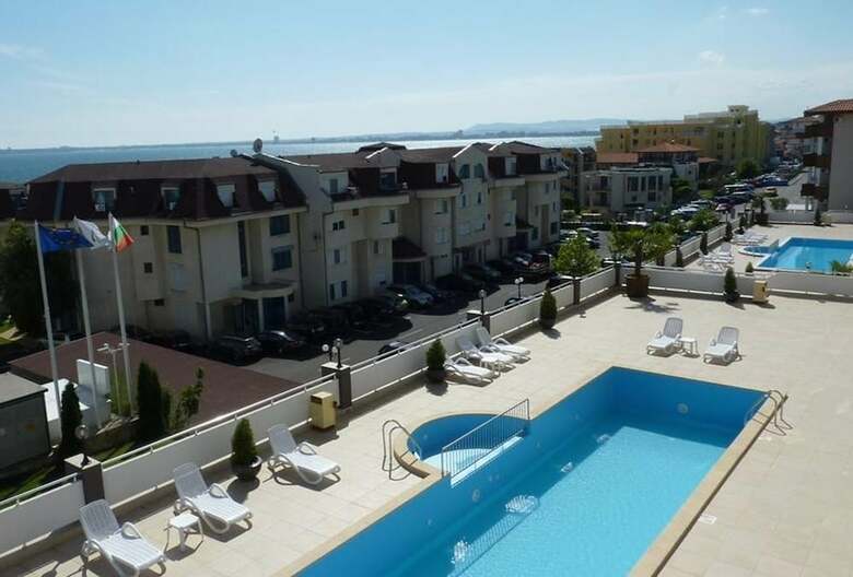 Lazur 5 Apartments