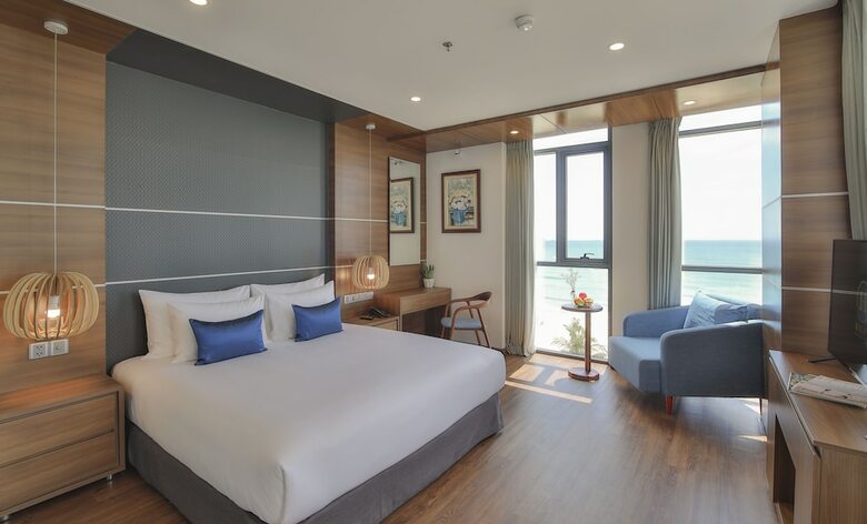 Haian Beach Hotel & Spa
