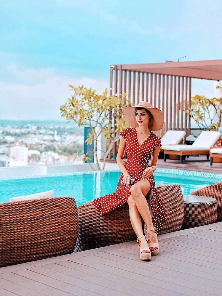 Haian Beach Hotel & Spa