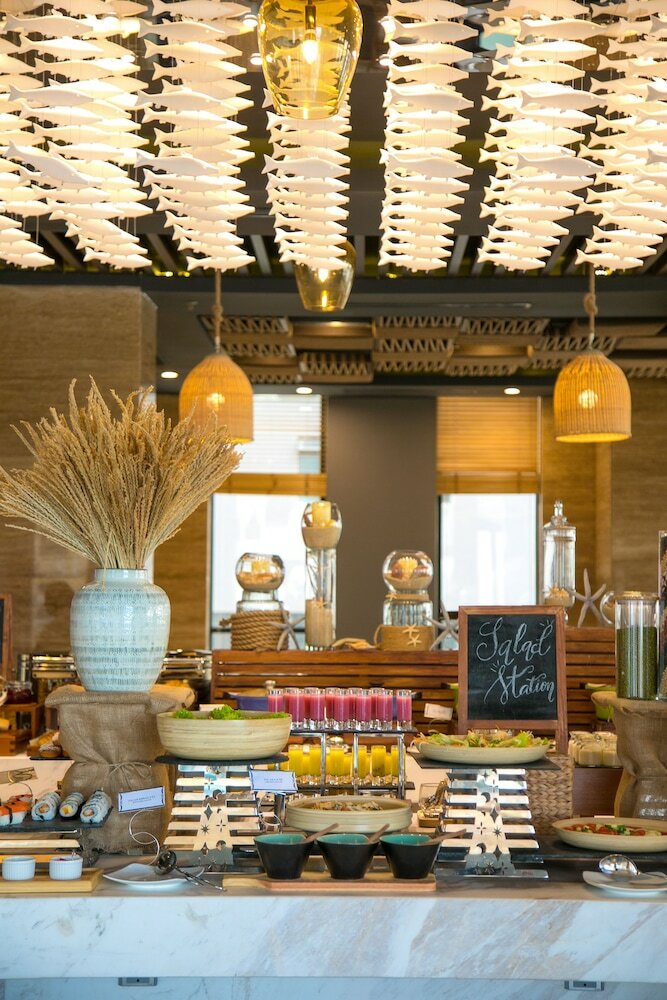 Haian Beach Hotel & Spa