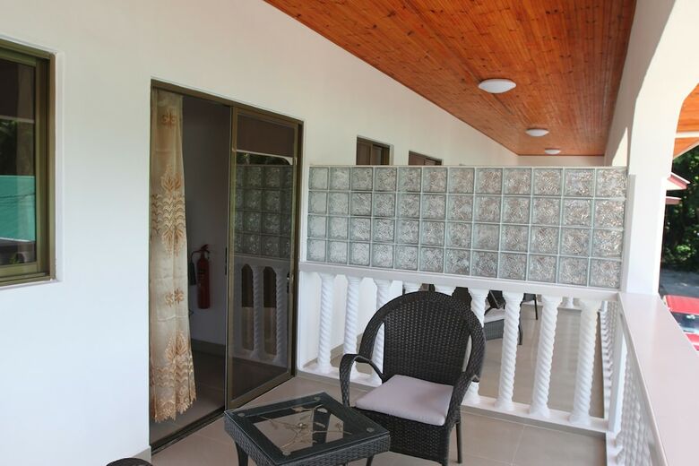 Apartamentos Tourterelle Holiday Home