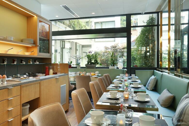 Les Jardins De Mademoiselle Hotel & Spa