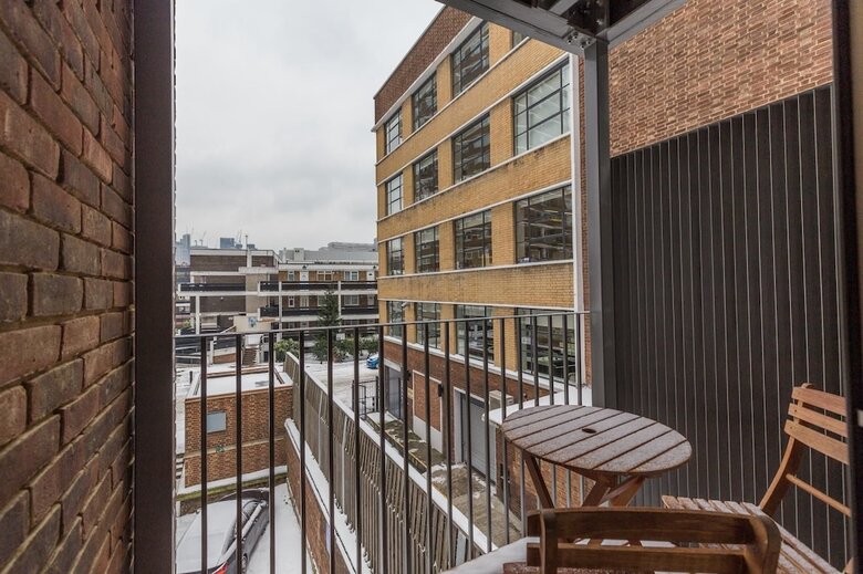 Apartamentos Super Central 2 Bedroom Flat With Balcony Zone 1!