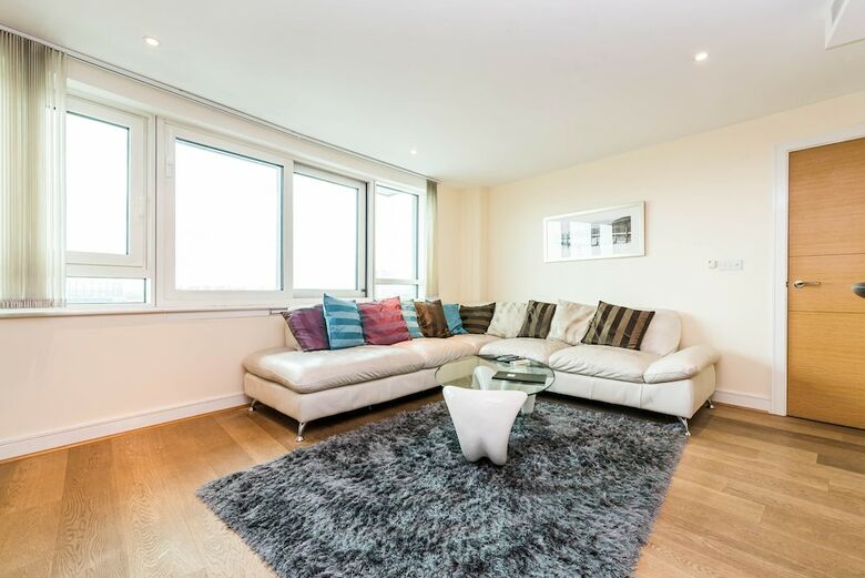 Apartamentos Luxury Modern 2bd Flat In Centre