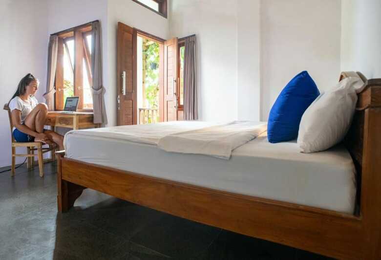 Hostal Draper Startup House For Entrepreneurs