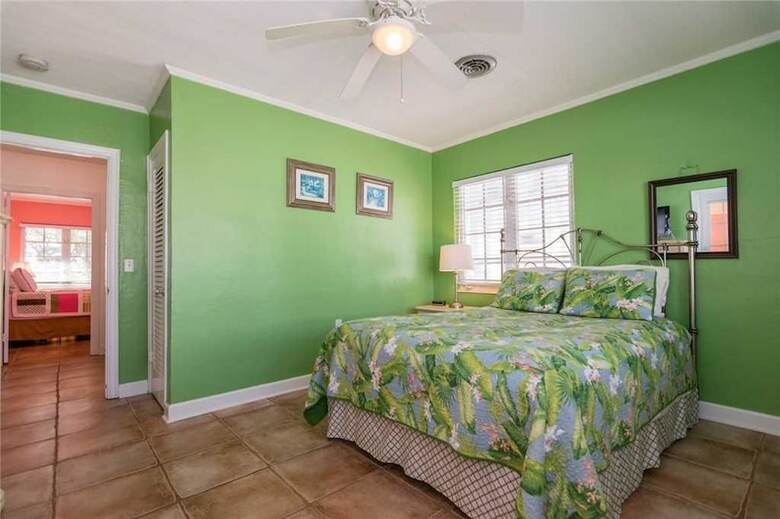 Anna Maria Escape