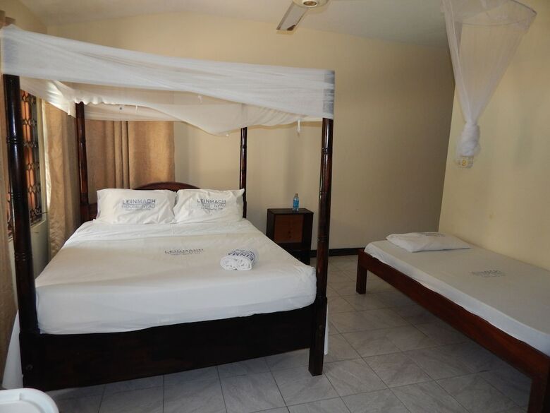Hotel Leinmach House, Nyali