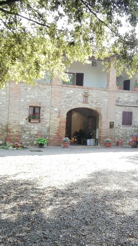 Agroturismo La Rocca Della Magione