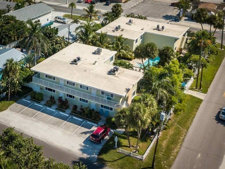 Palm Cay 3