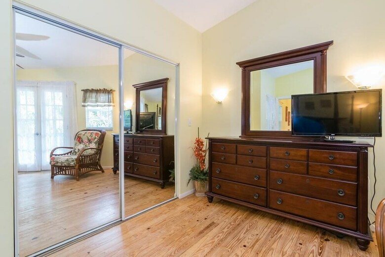 Blue Dolphin Inn - Flamingo Unit