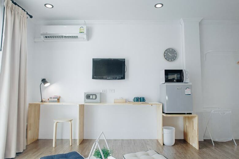 Hotel Thira House