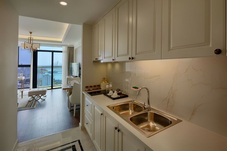 Hotel Vinpearl Condotel Riverfront Danang