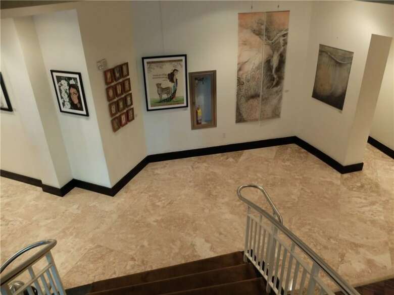 Beautiful Galleryone Condo 1-1 5th Floor