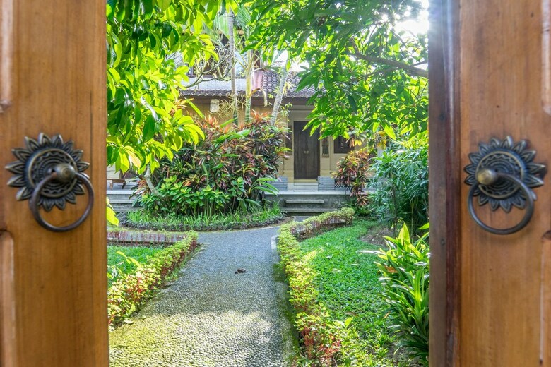 Bed & Breakfast Sari Bamboo Bungalows