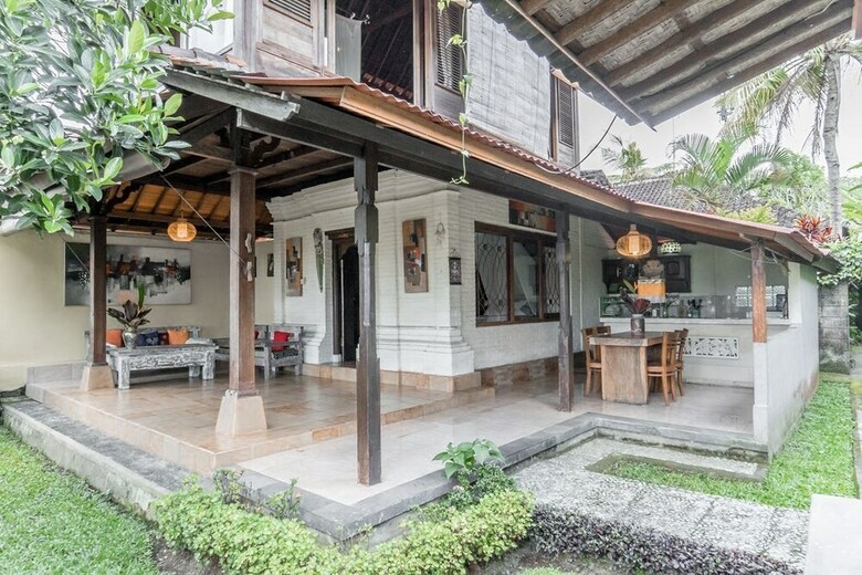 Bed & Breakfast Sari Bamboo Bungalows