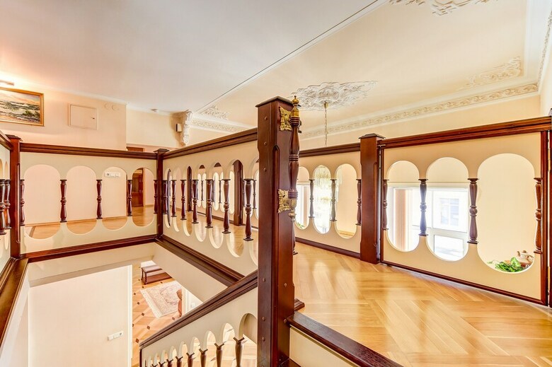 Home4day Spacious Apartment By The Hermitage