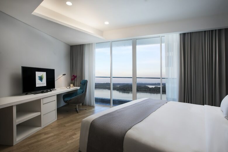 Aparthotel Pinetree Marina Resort