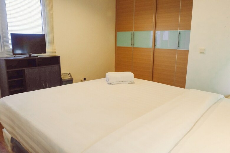 2 Bedroom Senayan Apartment By Travelio