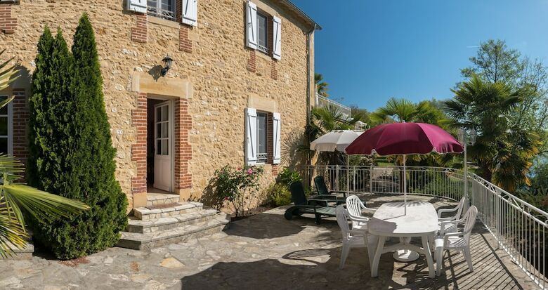 Les Magnolias Holiday Homes
