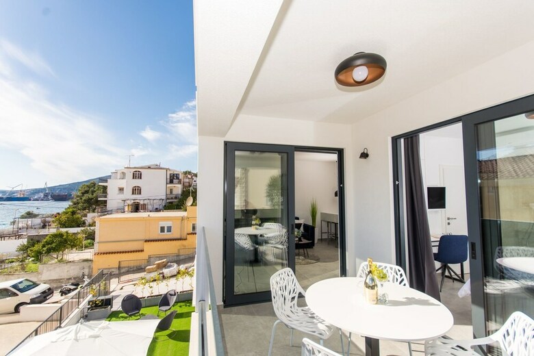 Luxury Apartments Royal M With Pool