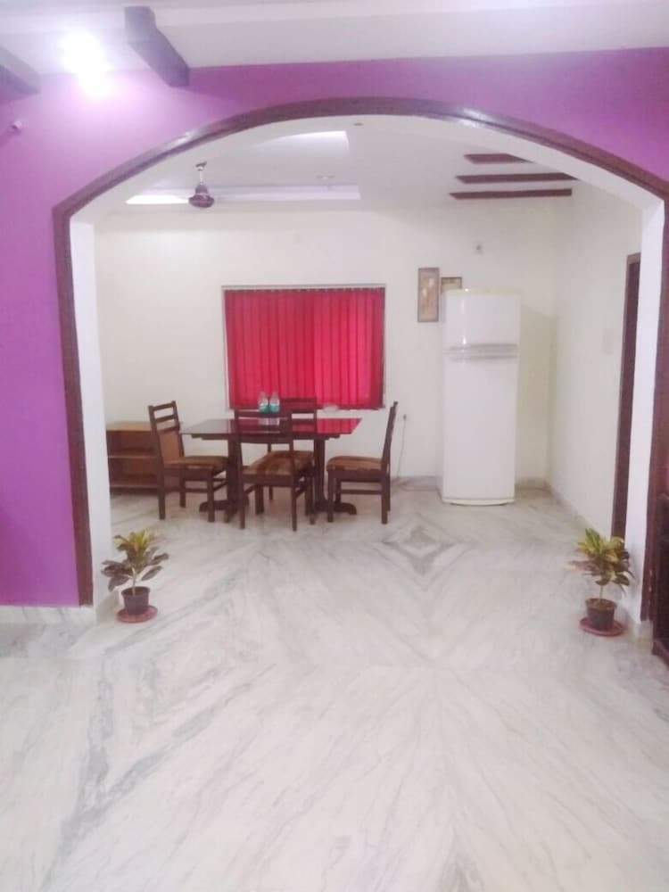 Apartamentos Shobha Inn