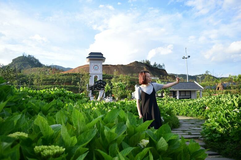 Phuong Nam Mountain View Hotel