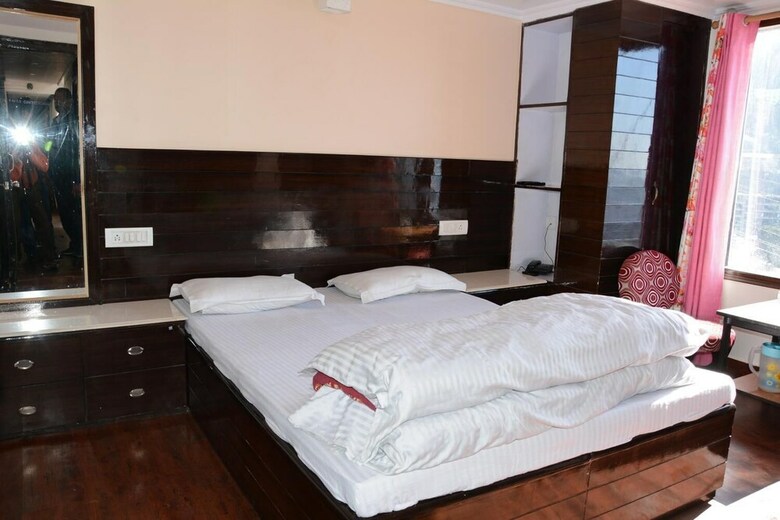 Hotel Basant