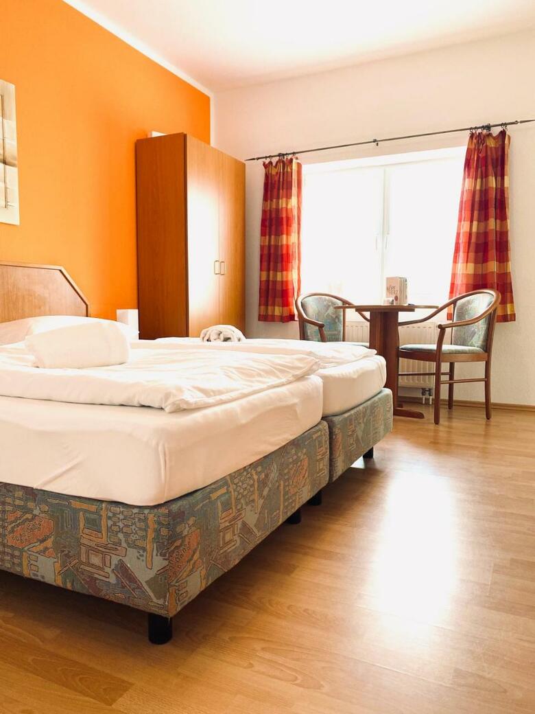 Hostal Hotel Auerhahn