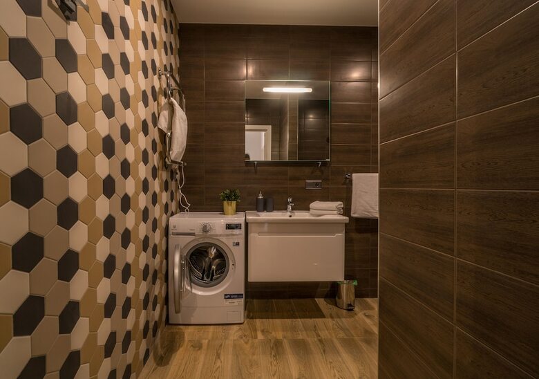 Greystone Suites & Apartments