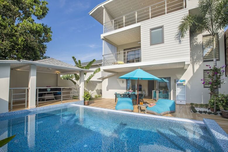 4 Bedrooms Villa Colibri