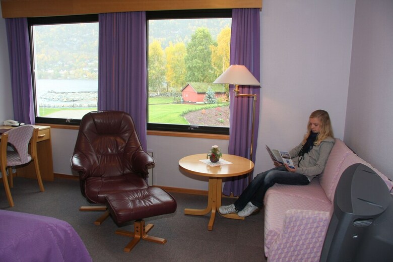 Innvik Fjordhotel - Misjonheimen