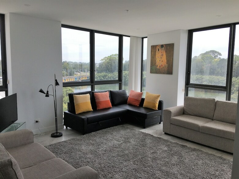 Exclusive Apartment With Water Views