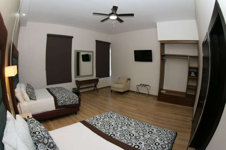 Centriplaza Hotel Suite & Spa