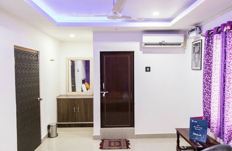 Hotel Vashishta