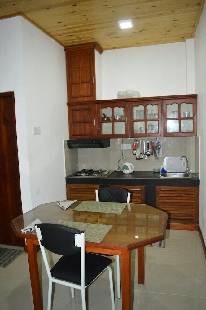 Hotel Elkaduwa Bungalow